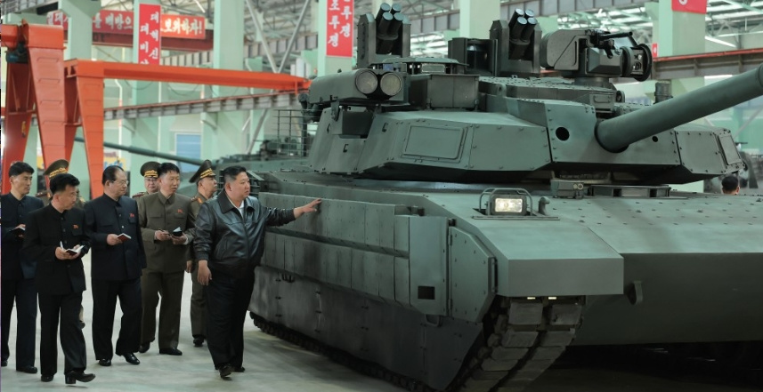 金正恩視察重要坦克廠 稱朝鮮式坦克核心技術(shù)取得很大進(jìn)展